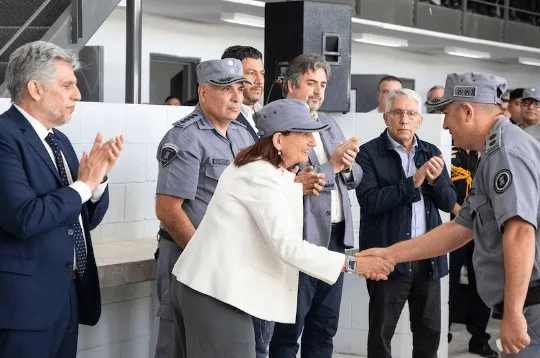 Santa Fé, y un pueblo del interior atravesado por dos carceles