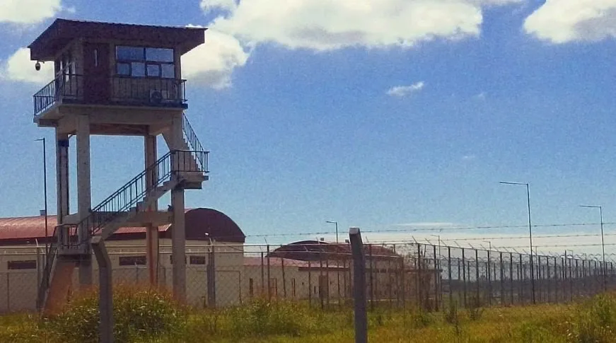 Santa Fé, y un pueblo del interior atravesado por dos carceles