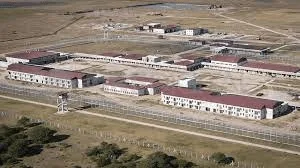 Santa Fé, y un pueblo del interior atravesado por dos carceles
