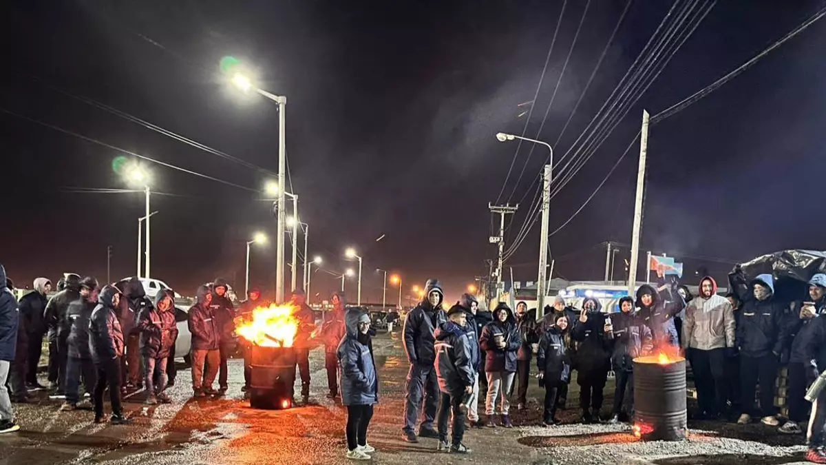 Durante todo el mes de mayo de 2025, se dieron manifestaciones de la UOM en Río Grande y Ushuaia, en rechazo al anuncio del Gobierno nacional de bajar aranceles a productos electrónicos. Crédito: UOM Río Grande.