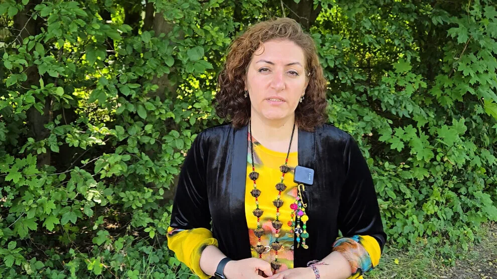 Maryam Fathi es representante para Europa de la Comunidad de Mujeres Libres del Kurdistán Oriental. Créditos: Agencia ANF.