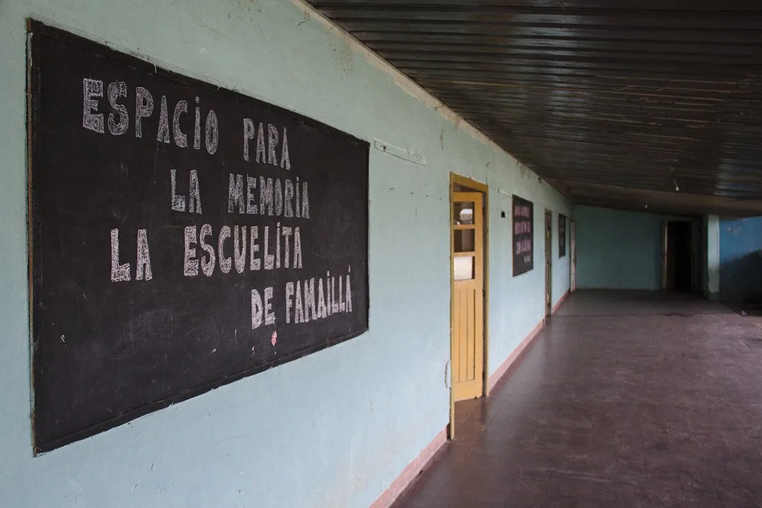 El violento oficio de excavar | Ornitorrinco el violento oficio de | El violento oficio de excavar | Ornitorrinco