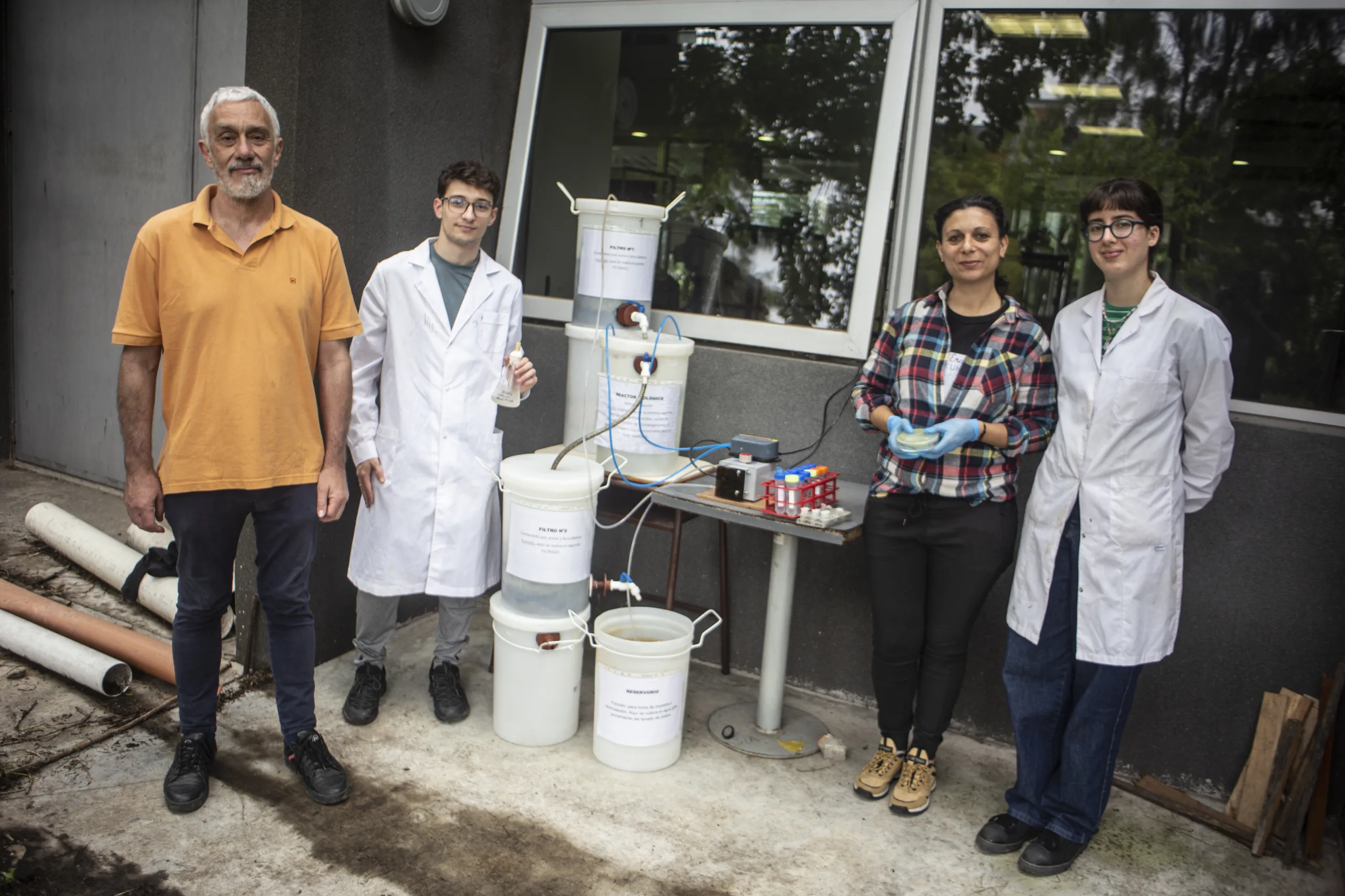 ¿Quién quiere científicos en este caos