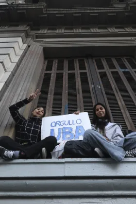 Marchar por la universidad estar sin poder sostener6 | ¿Alguien puede seguir estudiando? | Ornitorrinco