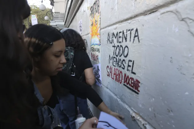 Marchar por la universidad estar sin poder sostener9 | ¿Alguien puede seguir estudiando? | Ornitorrinco