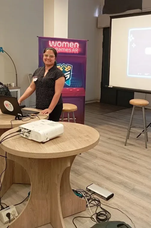 Programar futuros mujeres que reescriben la cultura del videojuego 3 e1779890378137 | Mujeres que reescriben la cultura del videojuego | Ornitorrinco