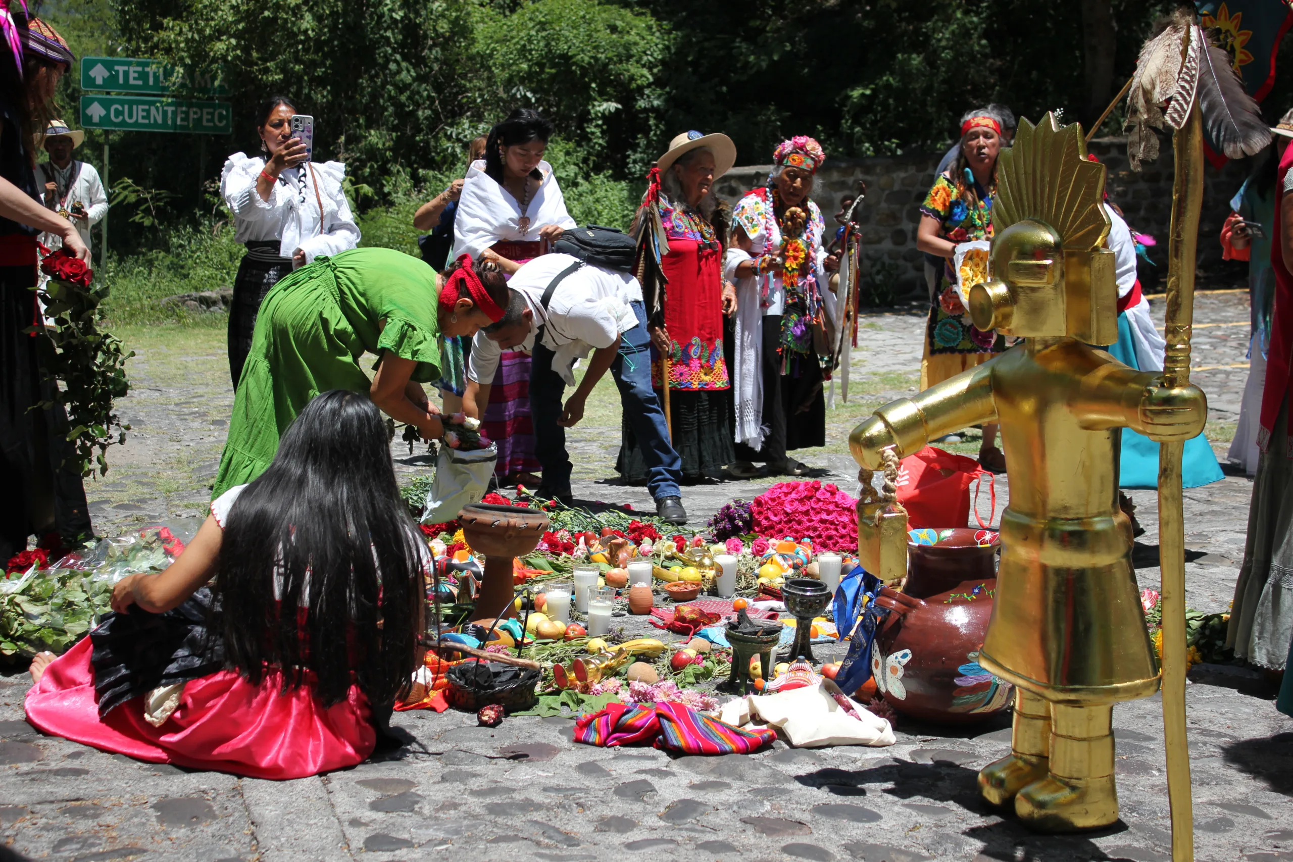 Habla Rigoberta Menchú, Premio Nobel de la Paz 1992 | Ornitorrinco Ceremonia para bendecir la III Asamblea Mundial de la ONO. Foto/Camila Mitre