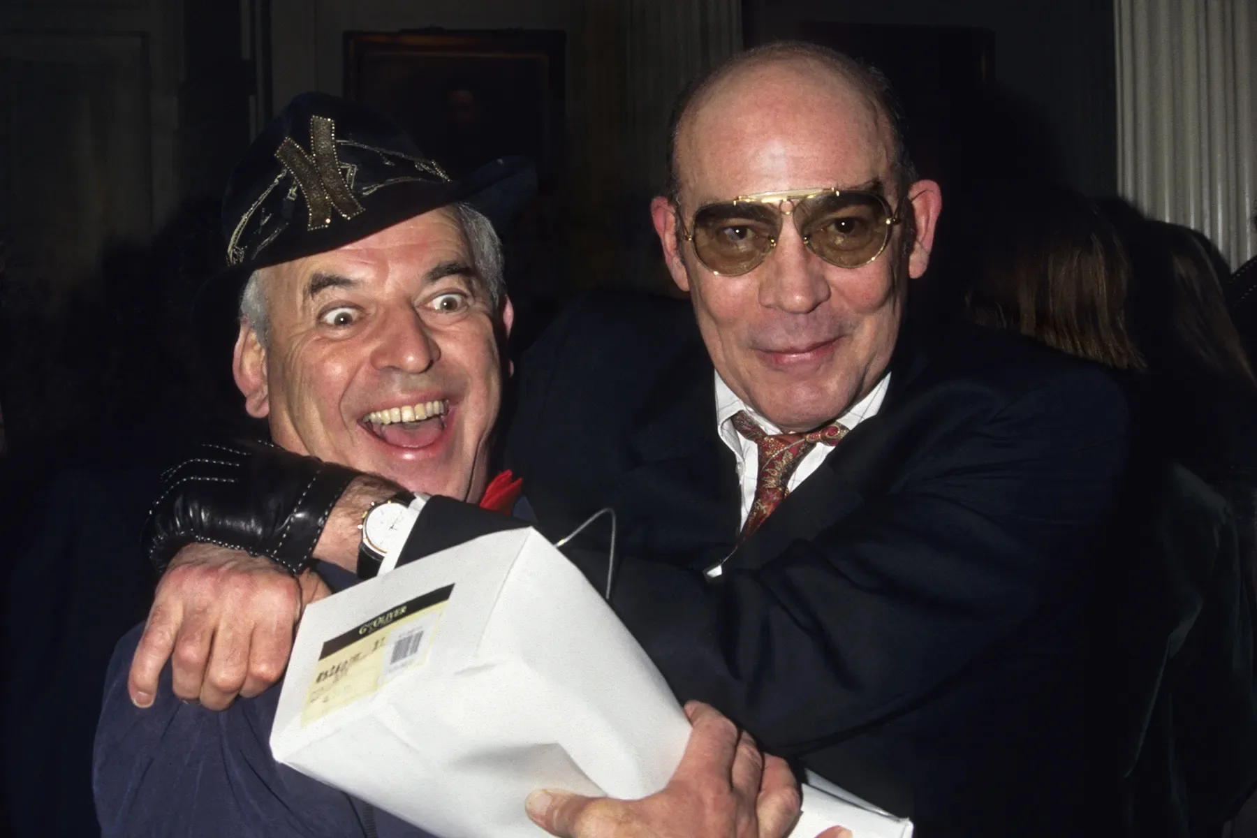 Hunter S. Thompson: política lisérgica y Freak Power para conquistar el Sueño Americano | Ornitorrinco Pero en “el otro lado” del libro se nota cierta soledad en sus intentos de aplicar el periodismo gonzo con todas sus herramientas.